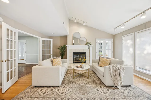 $4,000 | 2 Woodstock, Linwood, NJ 08221