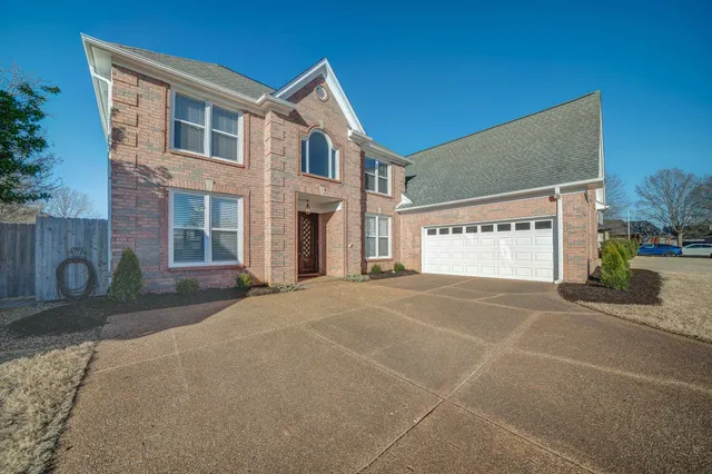 $529,000 | 1339 Riding Brook Drive, Collierville, TN 38017