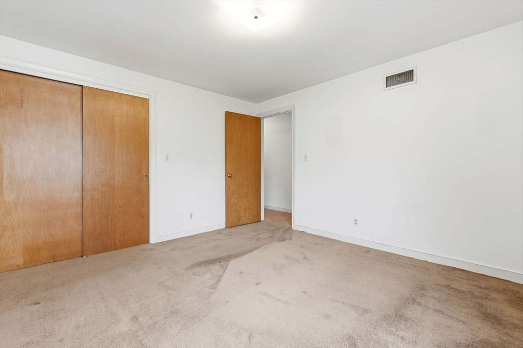 14 Schofield Drive Newton, MA 02460 - Photo 17 of 28