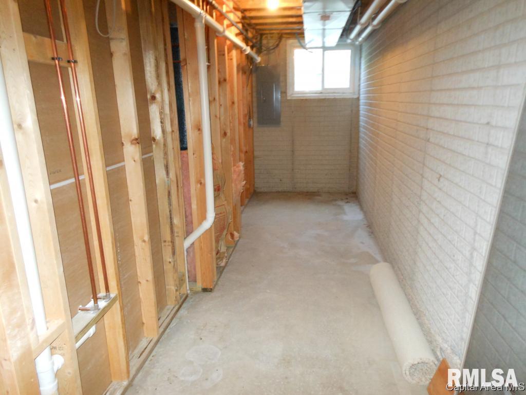 1024 Ravina Drive Chatham, IL 62629 - Photo 23 of 32 Gallery Image 23