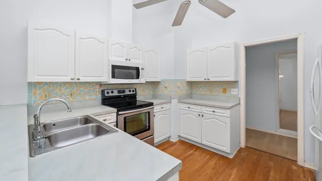 $550,000 | 60 Brampton Lane, Naples, FL 34104