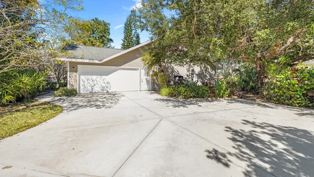 $550,000 | 60 Brampton Lane, Naples, FL 34104