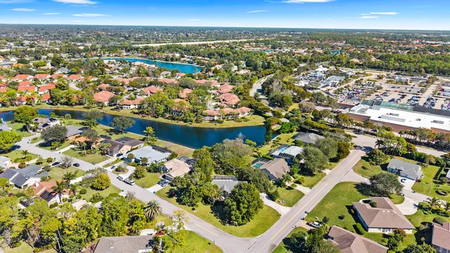 $550,000 | 60 Brampton Lane, Naples, FL 34104