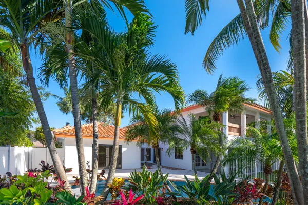 $8,500 | 5730 Vista Linda Lane, Boca Raton, FL 33433