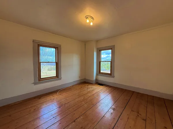 $173,400 | 2570 Maple Hill Road, Barton, VT 05822