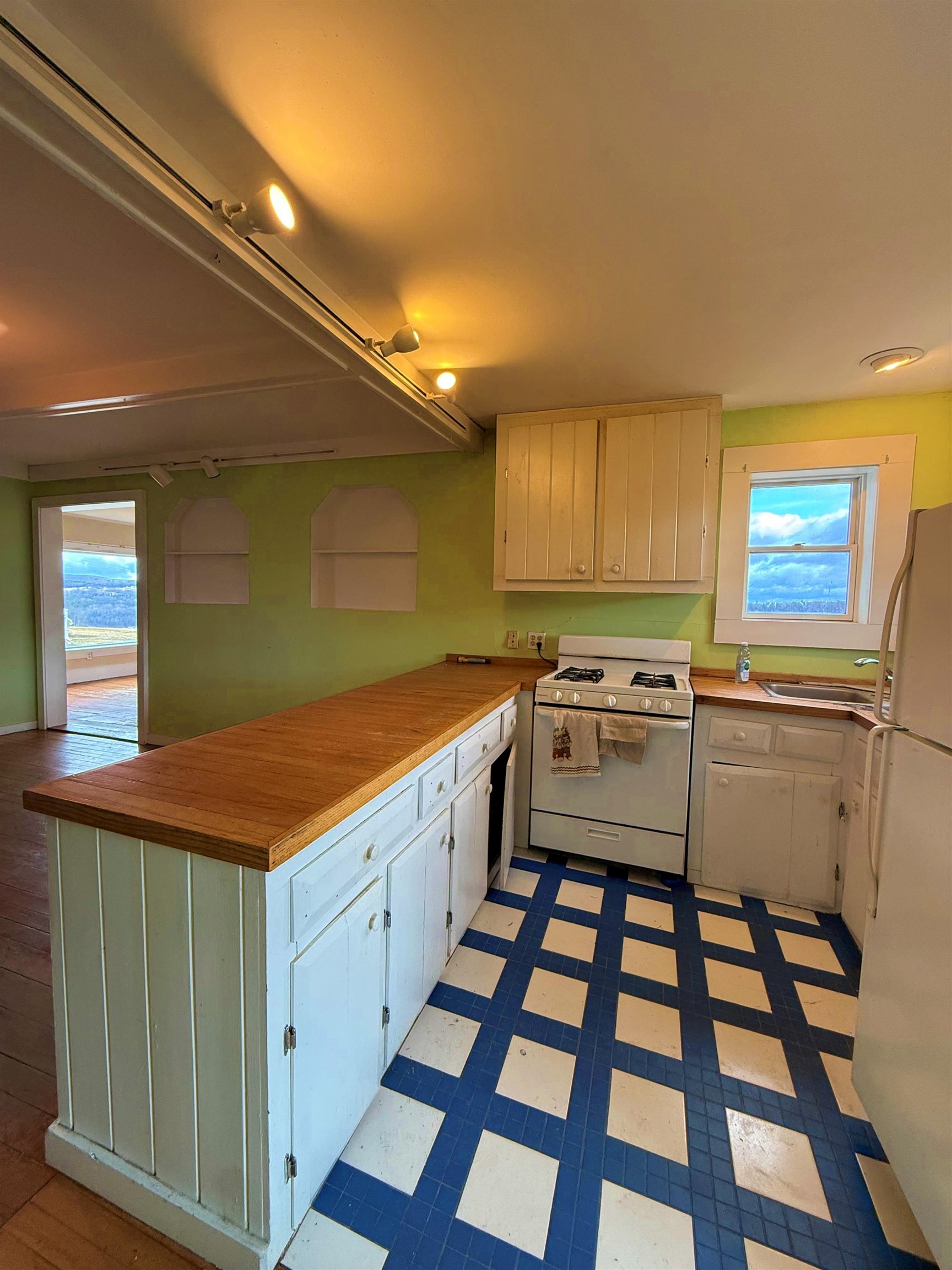 2570 Maple Hill Road Barton, VT 05822 - Photo 9 of 43