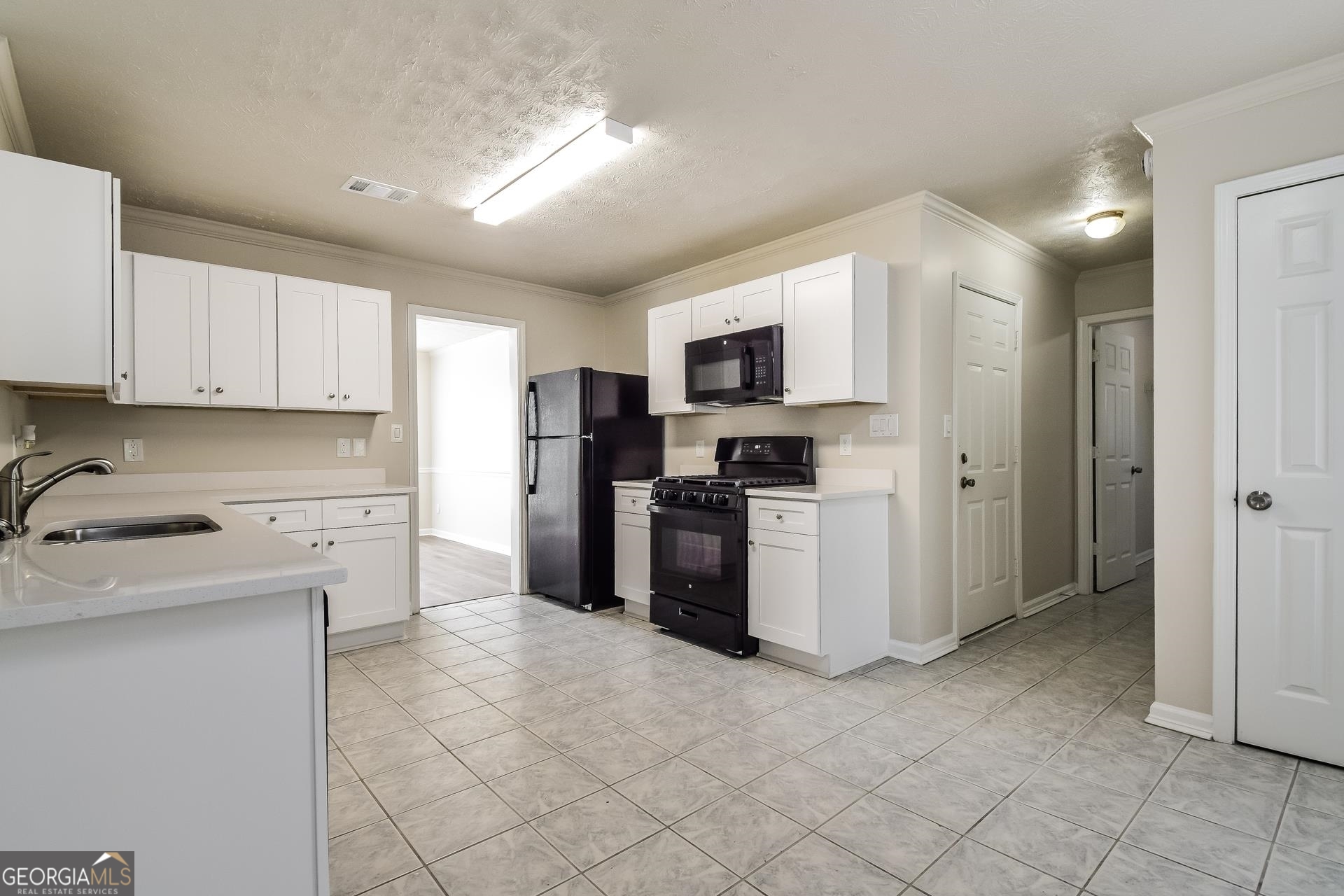 742 Riverlanding Drive Lawrenceville, GA 30046 - Photo 4 of 17