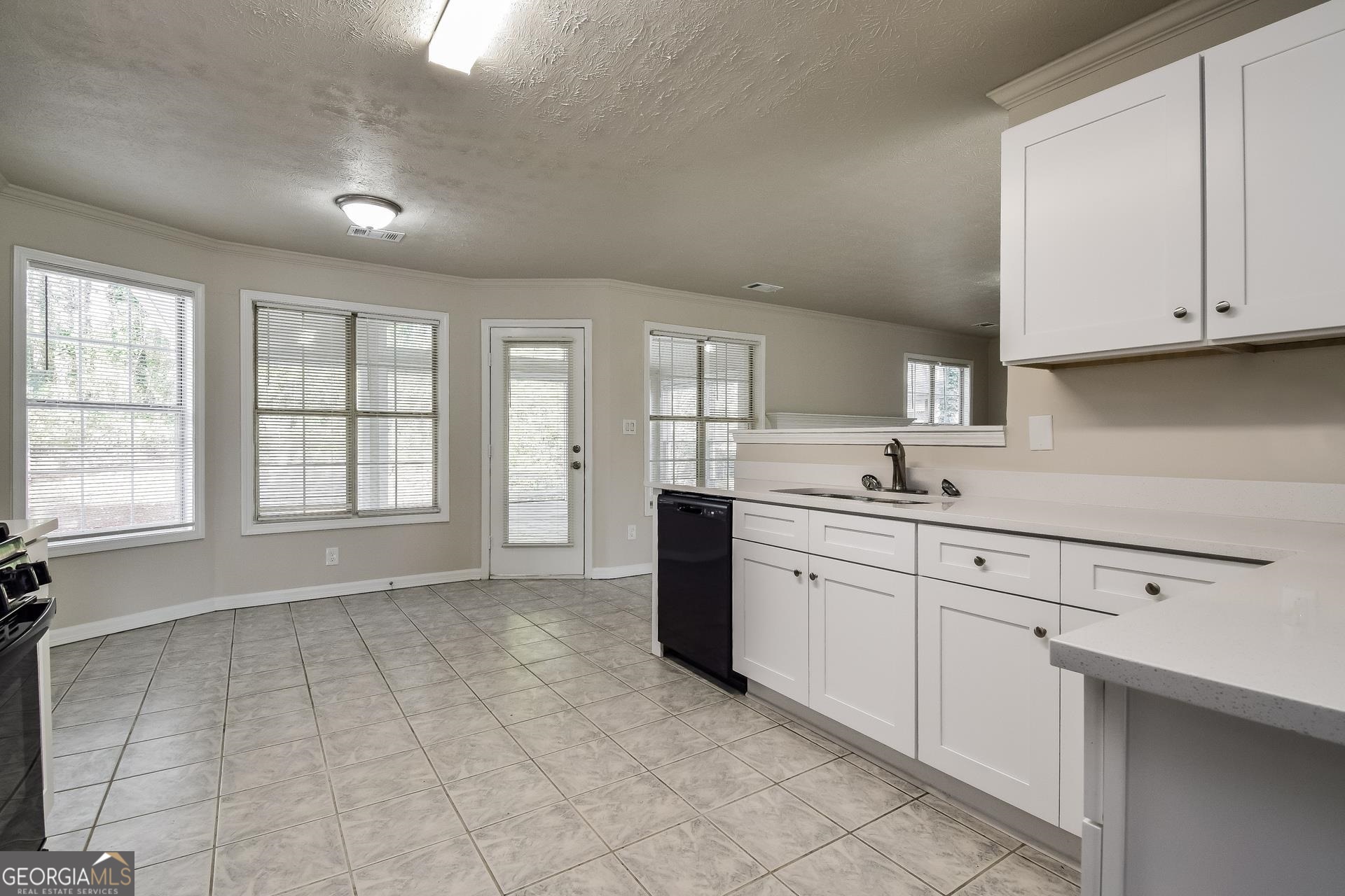 742 Riverlanding Drive Lawrenceville, GA 30046 - Photo 5 of 17