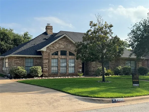 $3,600 | 2907 Sweet Briar Street, Grapevine, TX 76051