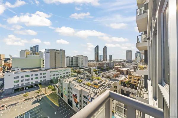 $3,450 | 575 Sixth Avenue, Unit 804, San Diego, CA 92101