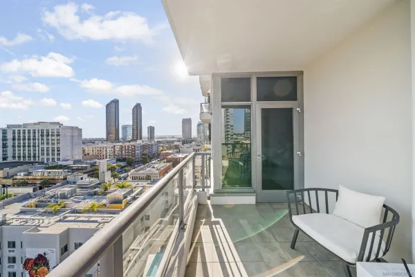 $3,450 | 575 Sixth Avenue, Unit 804, San Diego, CA 92101