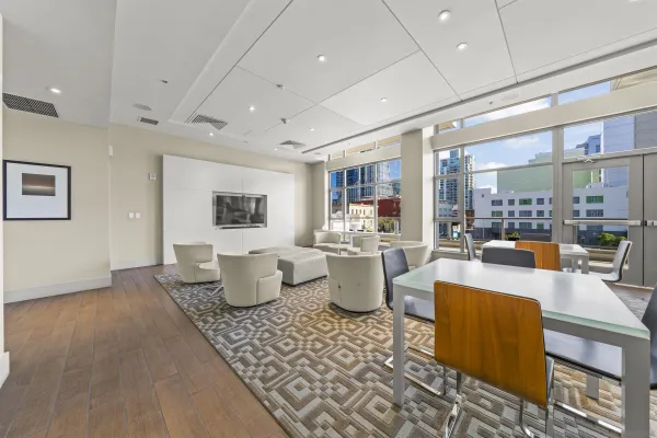 $3,450 | 575 Sixth Avenue, Unit 804, San Diego, CA 92101