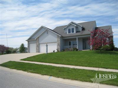 1944 Hunter's Ridge Drive Huntington, IN 46750 - Photo 1 of 26 Gallery Image 1