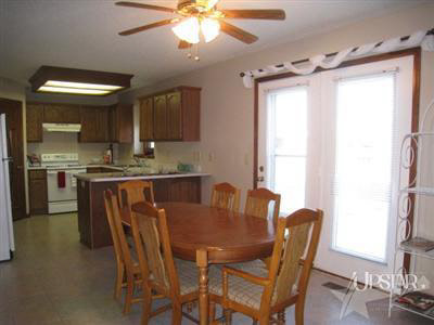 1944 Hunter's Ridge Drive Huntington, IN 46750 - Photo 11 of 26 Gallery Image 11