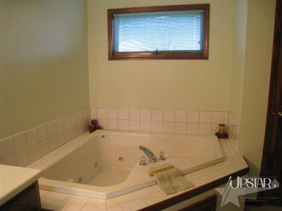 1944 Hunter's Ridge Drive Huntington, IN 46750 - Photo 16 of 26 Gallery Image 16