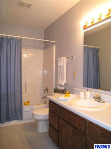 1944 Hunter's Ridge Drive Huntington, IN 46750 - Photo 19 of 26 Gallery Image 19