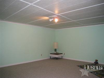 1944 Hunter's Ridge Drive Huntington, IN 46750 - Photo 24 of 26 Gallery Image 24