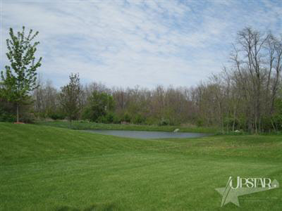 1944 Hunter's Ridge Drive Huntington, IN 46750 - Photo 4 of 26 Gallery Image 4