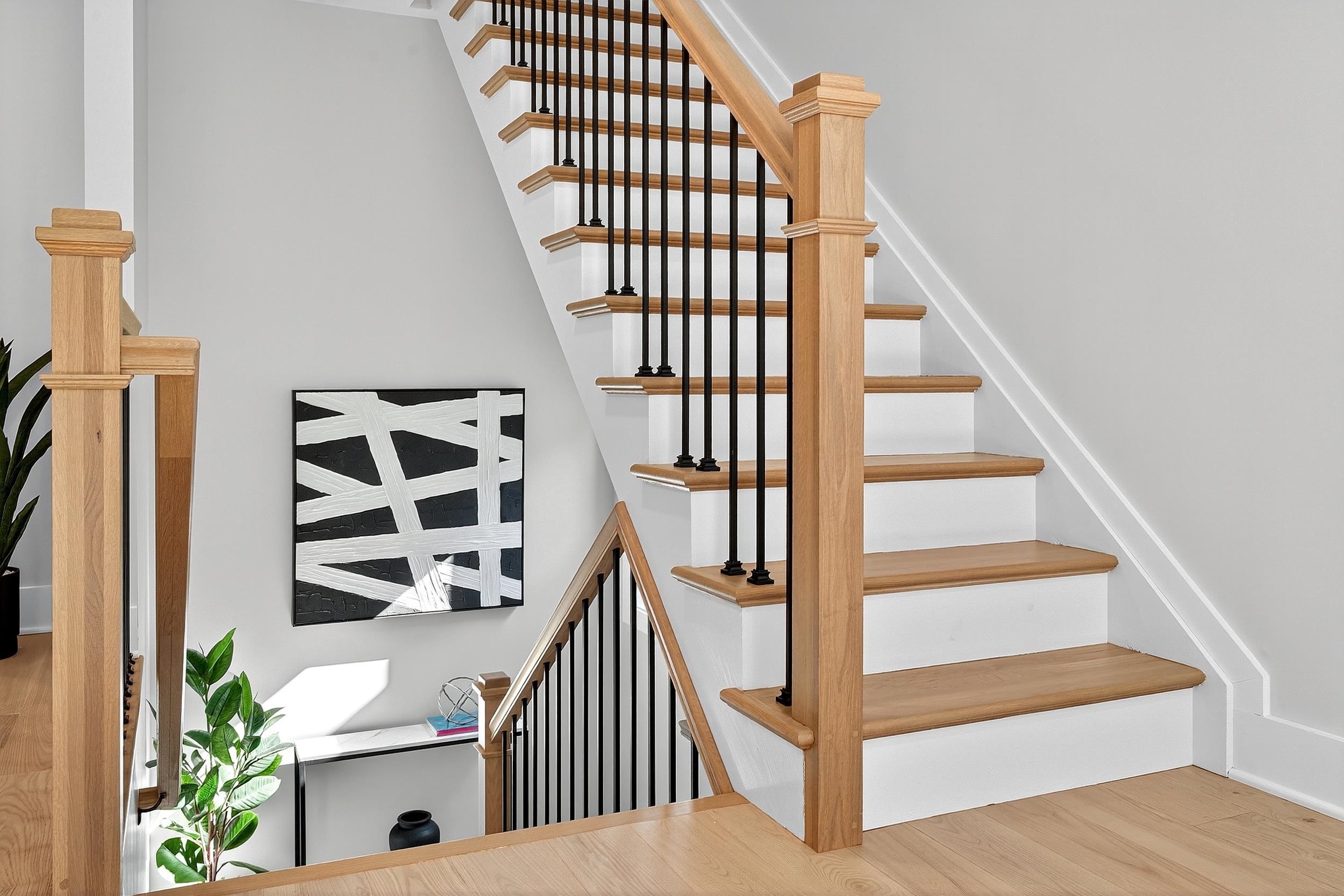 29 West 9th Street Bayonne, NJ 07002 - Photo 2 of 49