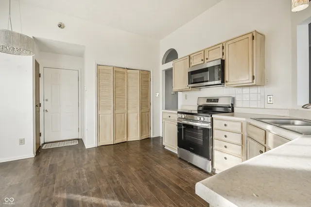 $359,900 | 7648 Madden Lane, Fishers, IN 46038