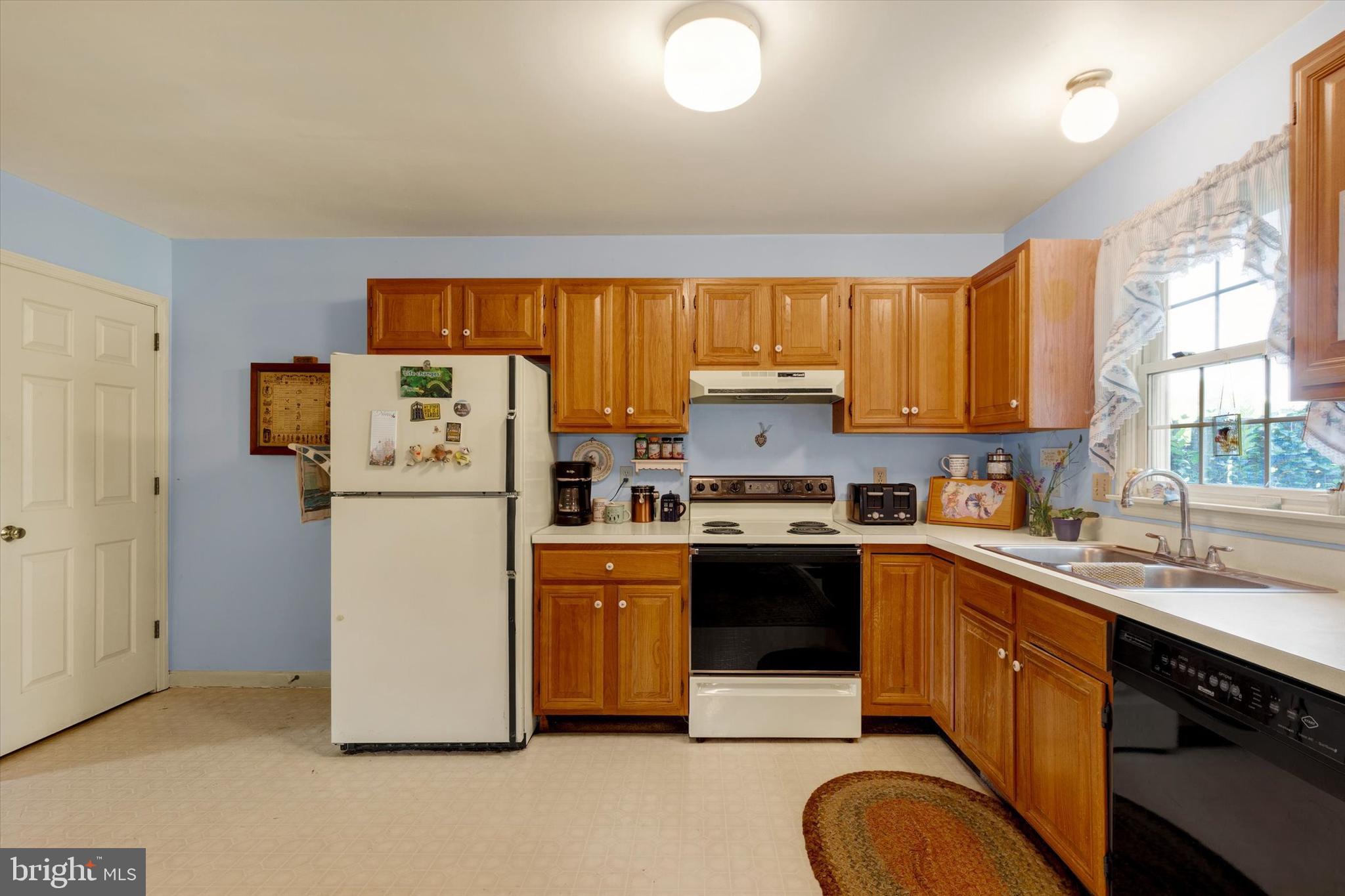 18 Brookview Drive Lititz, PA 17543 - Photo 9 of 26 Gallery Image 9