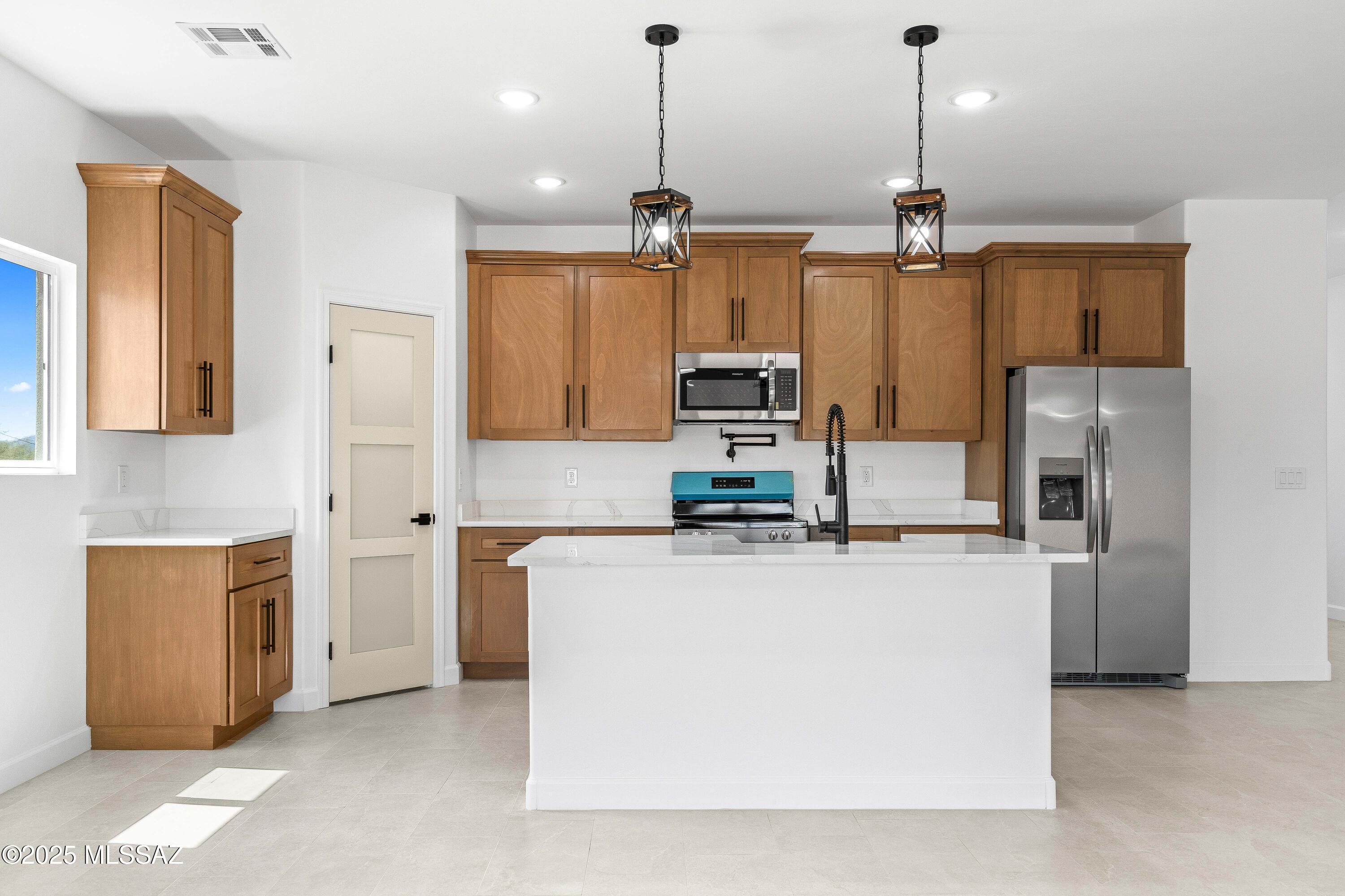 1725 Faro Court Rio Rico, AZ 85648 - Photo 12 of 31 Gallery Image 12