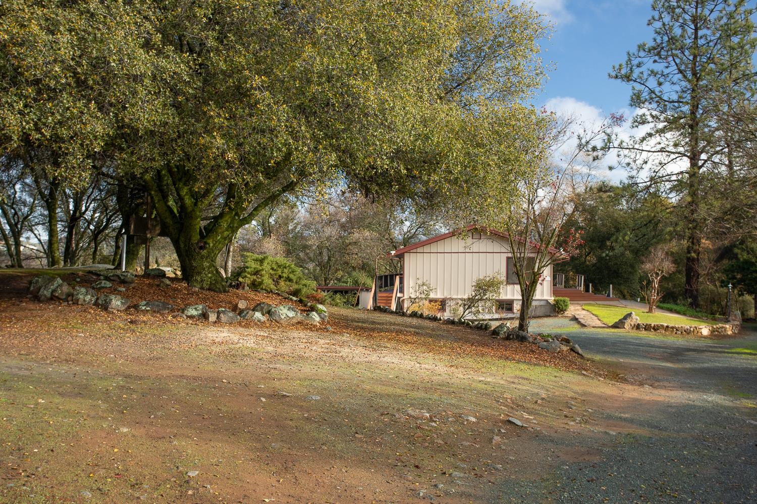 10988 Pleasant Valley Road Penn Valley, CA 95946 - Photo 26 of 90