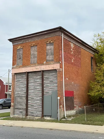 $149,900 | 2101 Lafayette Street, Fort Wayne, IN 46803