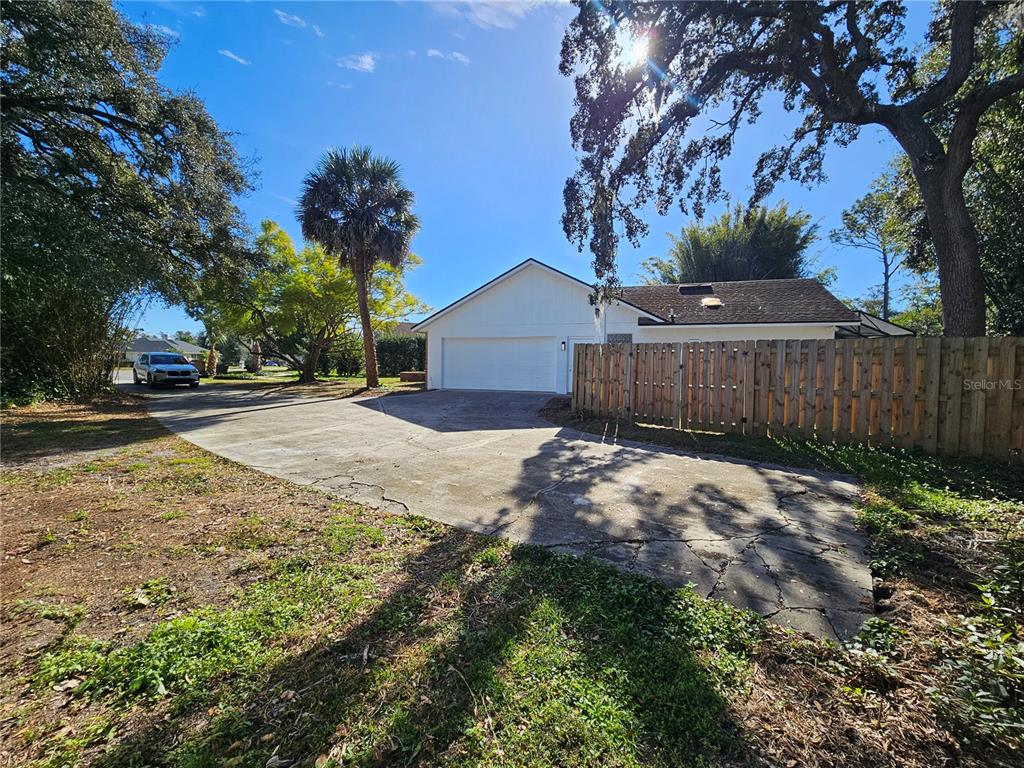 149 Spring Chase Circle Altamonte Springs, FL 32714 - Photo 3 of 20 Gallery Image 3