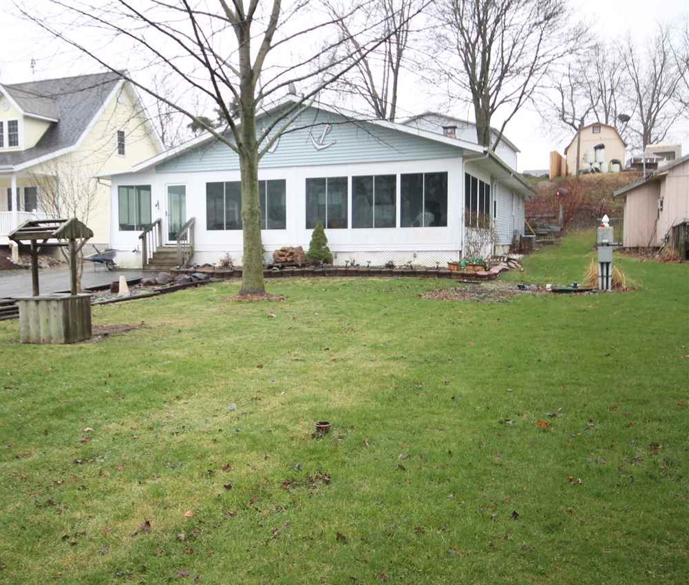 6960 East Harrold Road Churubusco, IN 46723 - Photo 1 of 28 Gallery Image 1
