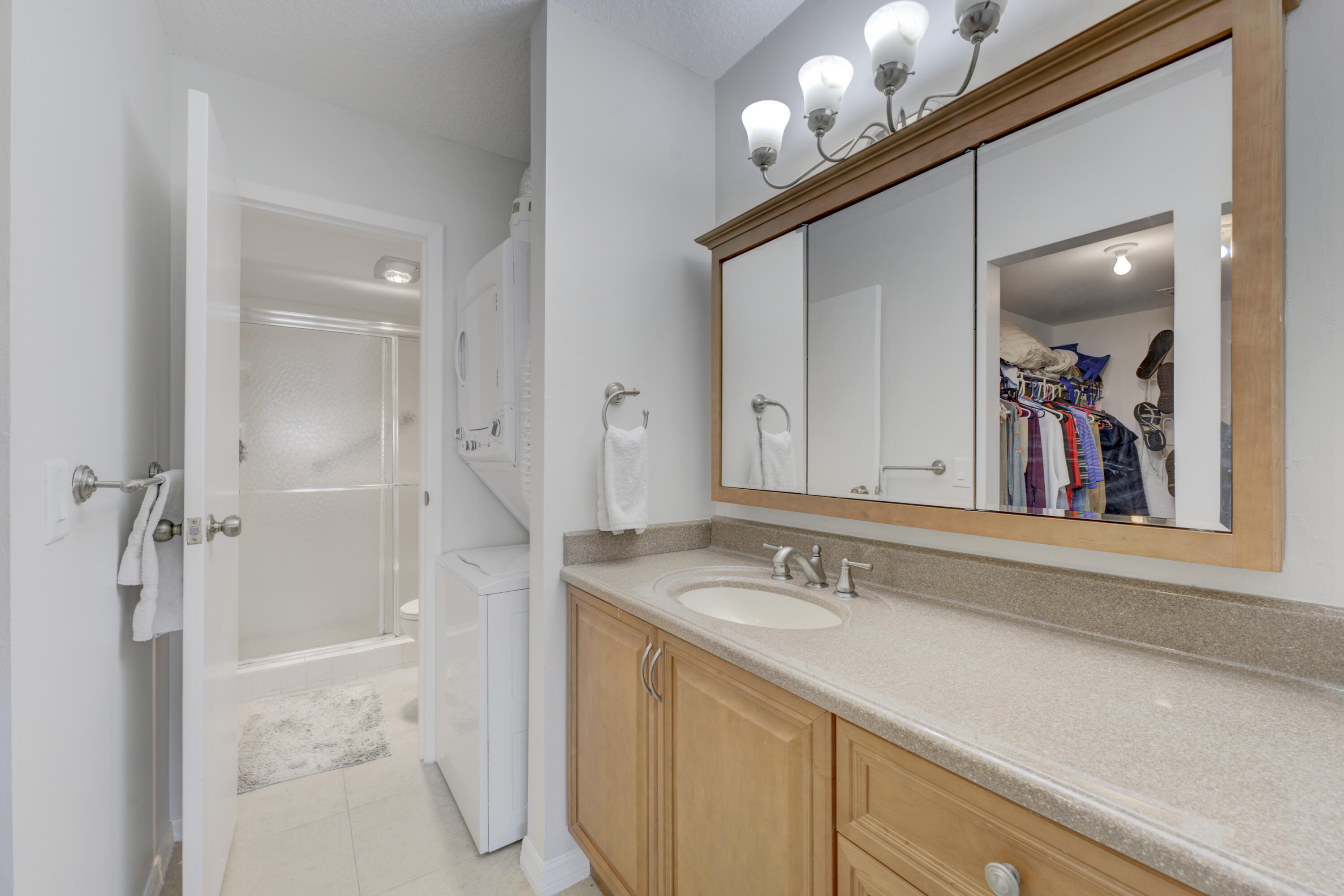 336 Golfview Road, Unit 314 North Palm Beach, FL 33408 - Photo 12 of 16 12_dsc02779_80_81_82_83