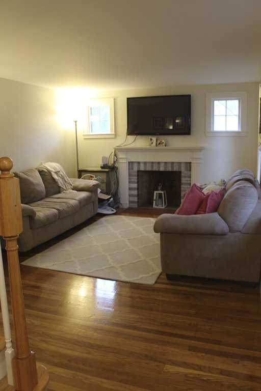 15 Chisholm Road Weymouth, MA 02190 - Photo 7 of 15