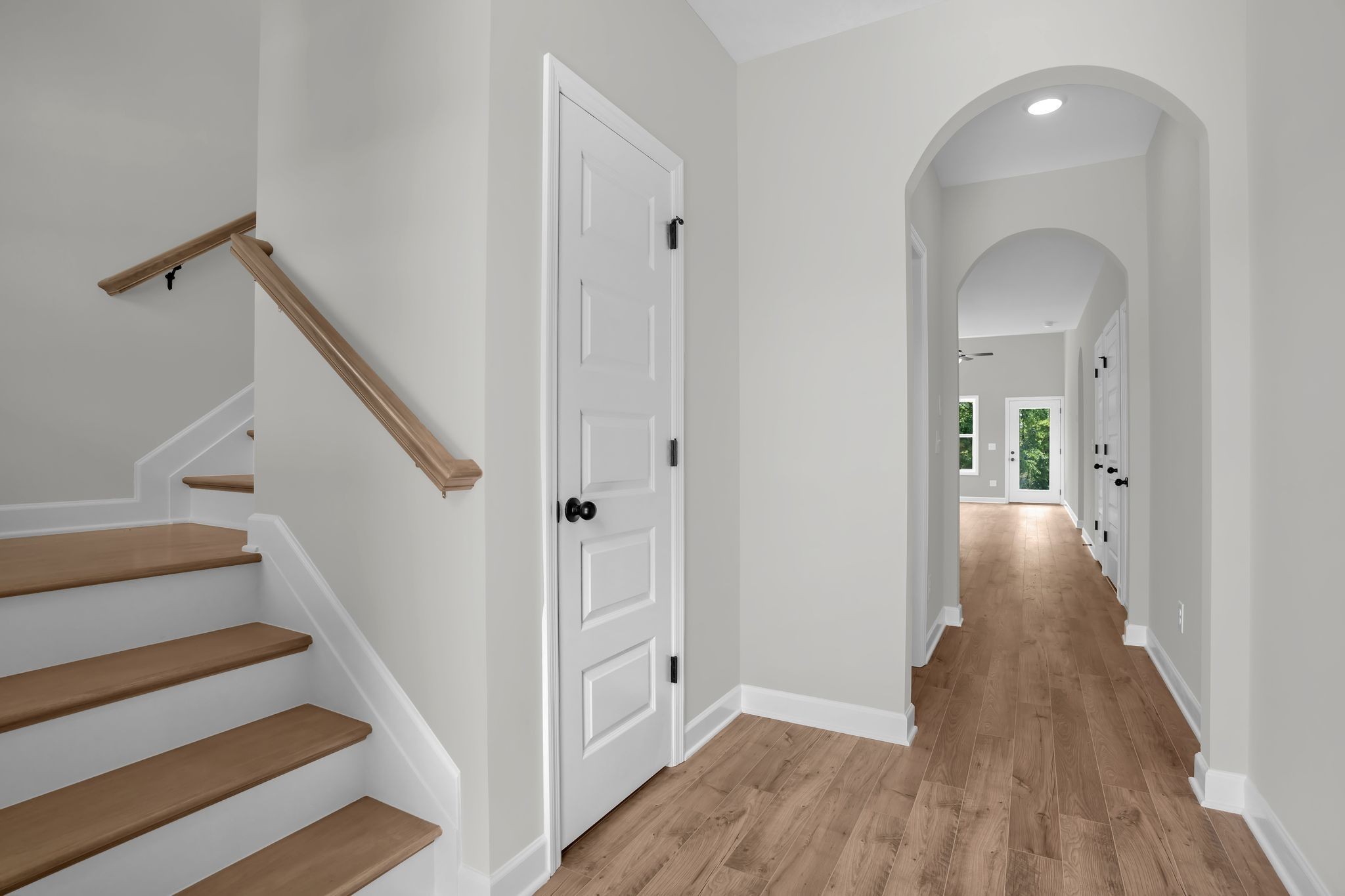 159 Rothwood Pvt Drive Hendersonville, TN 37075 - Photo 5 of 33 a view of a hallway with wooden floor and entryway
