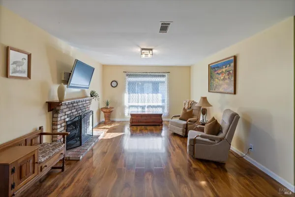 $599,000 | 3429 Willis Drive, Napa, CA 94558