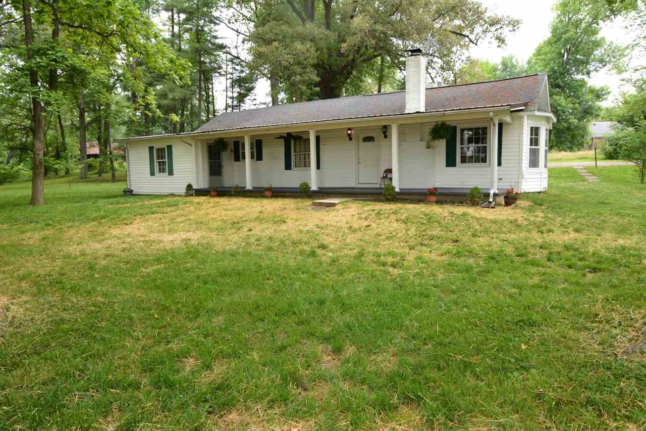 194 North 161 State Road Boonville, IN 47601 - Photo 1 of 32