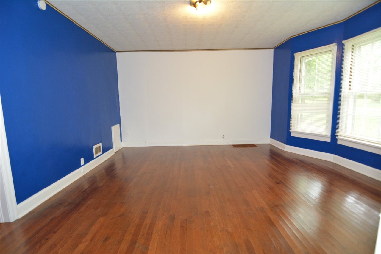 194 North 161 State Road Boonville, IN 47601 - Photo 14 of 32