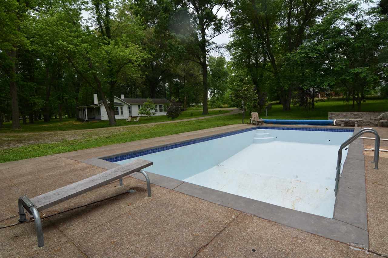 194 North 161 State Road Boonville, IN 47601 - Photo 20 of 32