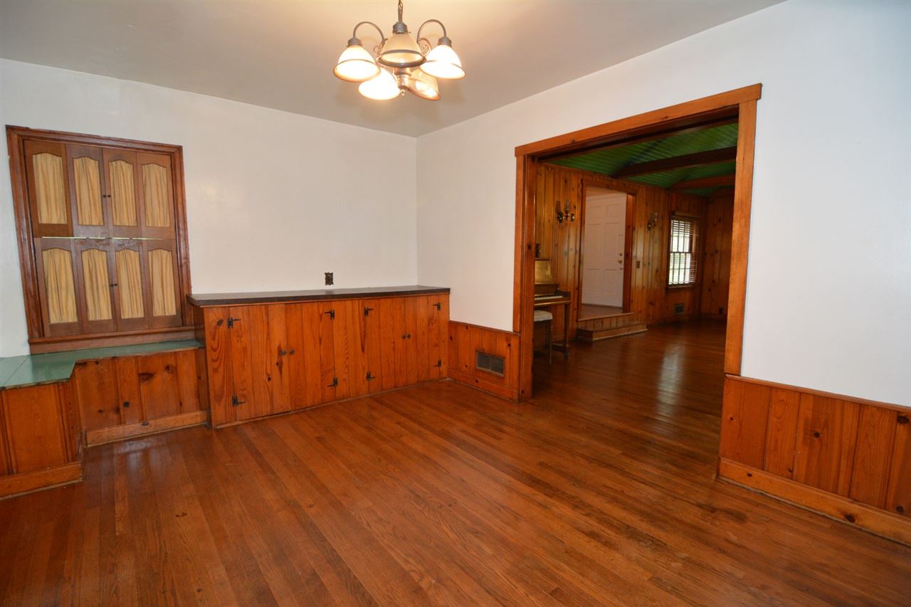 194 North 161 State Road Boonville, IN 47601 - Photo 6 of 32
