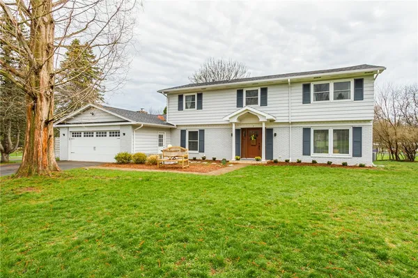 $596,000 | 7 Falconbridge Drive, Pittsford, NY 14534