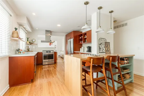 $596,000 | 7 Falconbridge Drive, Pittsford, NY 14534