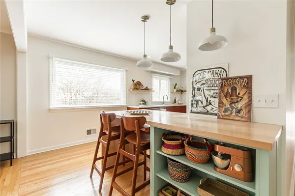 $596,000 | 7 Falconbridge Drive, Pittsford, NY 14534