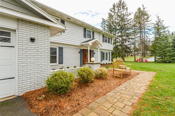 $596,000 | 7 Falconbridge Drive, Pittsford, NY 14534