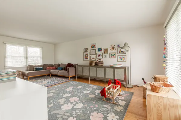 $596,000 | 7 Falconbridge Drive, Pittsford, NY 14534