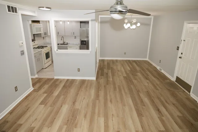 $187,900 | 2 Oyster Bay Road, Unit 2D, Absecon, NJ 08205