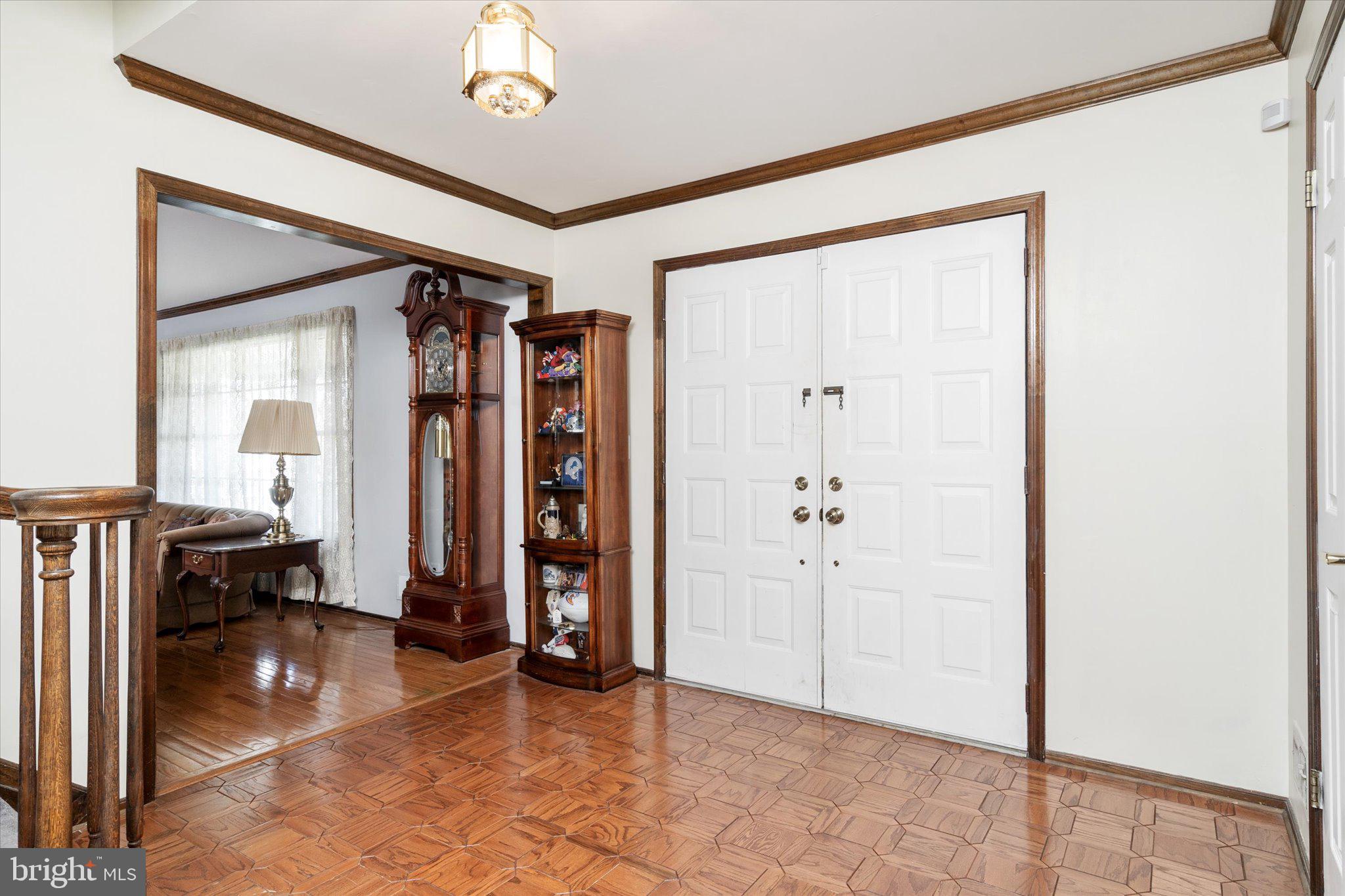 95 Peter Rafferty Drive Hamilton, NJ 08690 - Photo 3 of 34