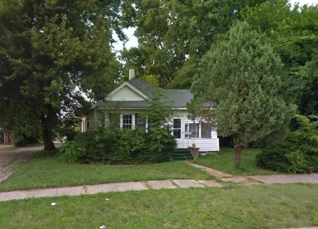 $65,000 | 209 West 2nd Street, Maryville, MO 64468