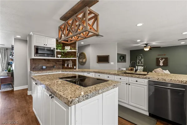 $785,000 | 4240 Mills Street, Logandale, NV 89021
