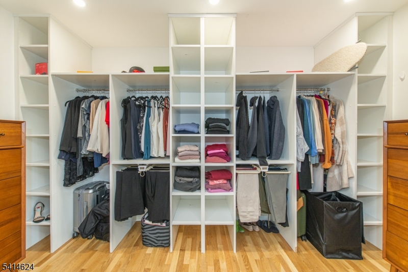 32 Cutler Road Morris Plains, NJ 07950 - Photo 18 of 35