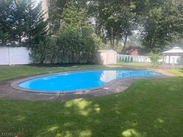 $6,000 | 32 Cutler Road, Morris Plains, NJ 07950