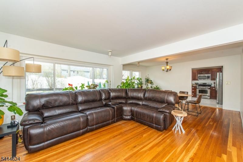 32 Cutler Road Morris Plains, NJ 07950 - Photo 5 of 35